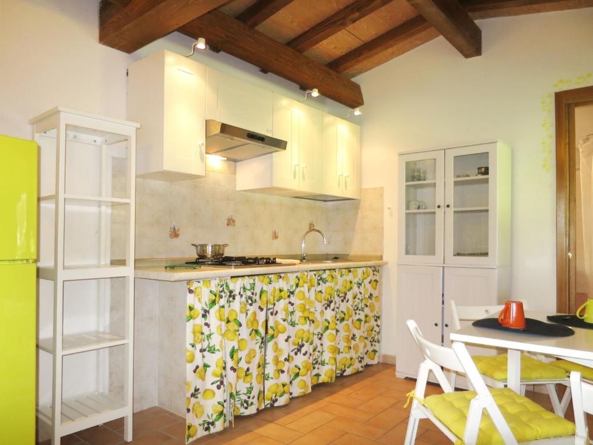 Holiday Home Chalet Del Lago By Interhome Bolsena Eksteriør bilde